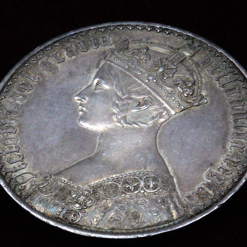 イギリス1847年ビクトリアゴシックゴチッククラウン銀貨UNDECIMO