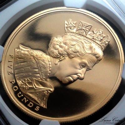 イギリス　2002年　5ポンド金貨　エリザベスII 　在位50年　馬上の女王　PR69ULTRA　CAMEO