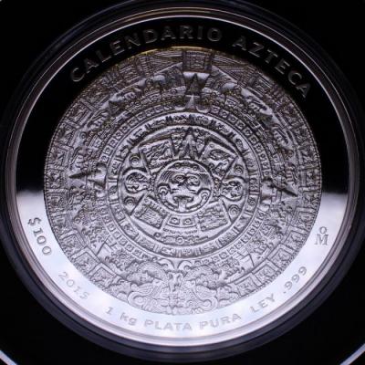 メキシコ　2015年銘　100ペソ　1kg超ド級大型純銀貨　　神秘の力　アステカカレンダー　インテリアに最適